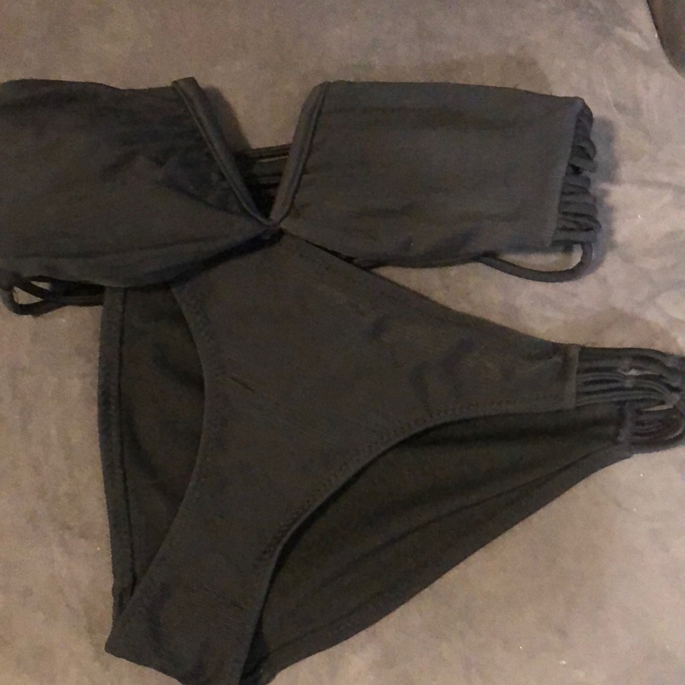 Black Bikini